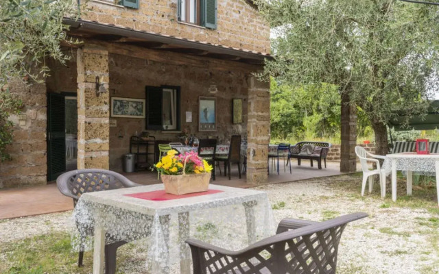 Casale Ai Noccioli (LVC165)
