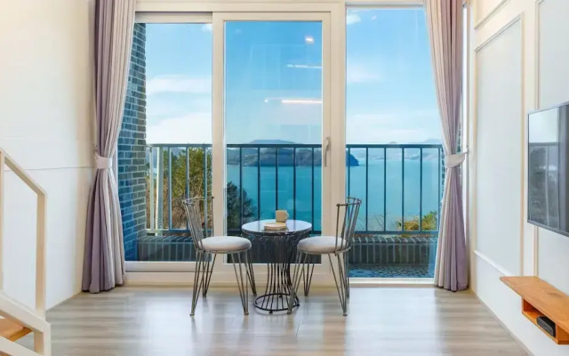Yeosu Jplus Pension