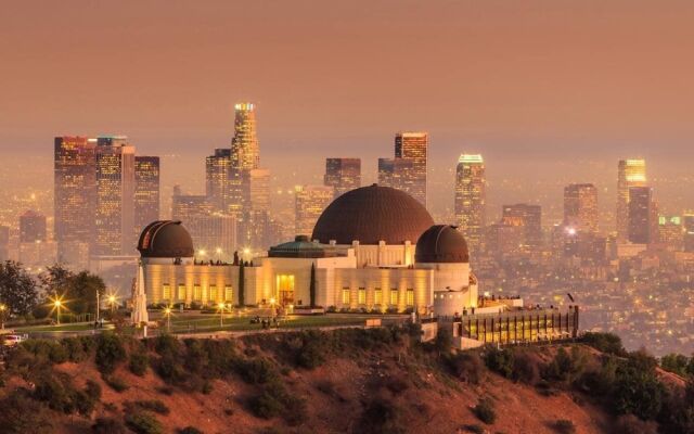 Hollywood Dream Suites