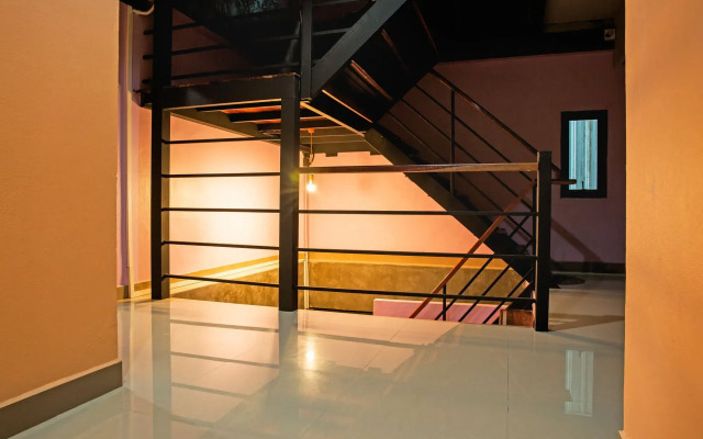 The Guest Hotel - Hostel