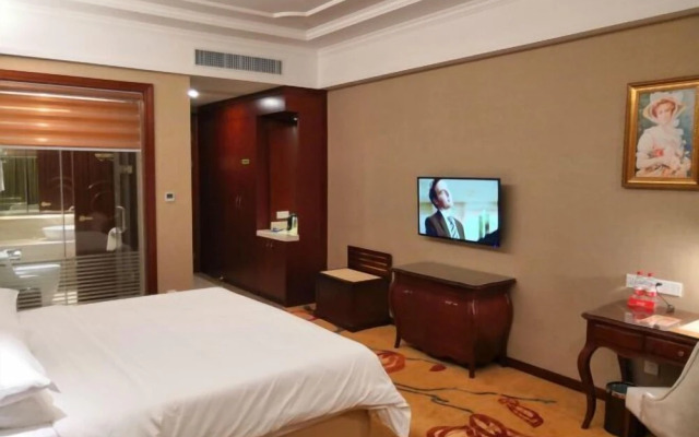Vienna International Hotel (Shenzhen Cooperation Zone)