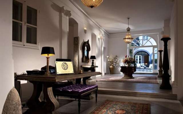 Antiq Palace Residences