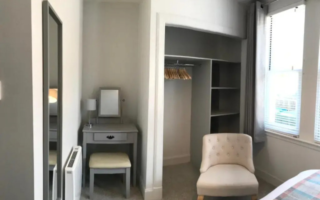 3 Argyle Place