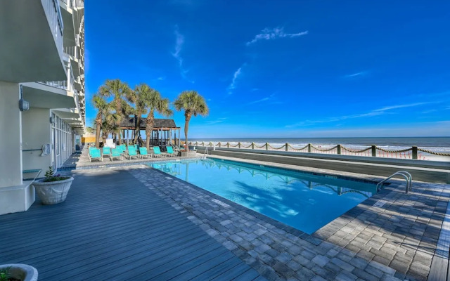 0403 Waters Edge Resort 1 Bedroom Condo by RedAwning
