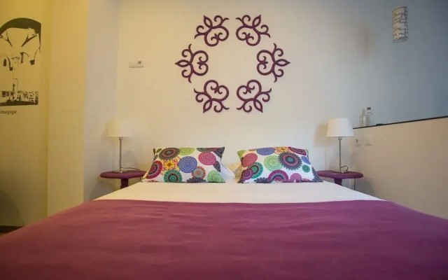 Thomar Story - Guest House