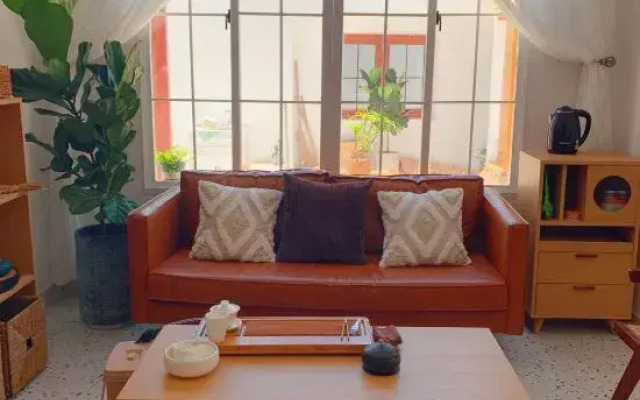 Dongshan Island Huatiancuo Homestay (Nanmen Bay Store)