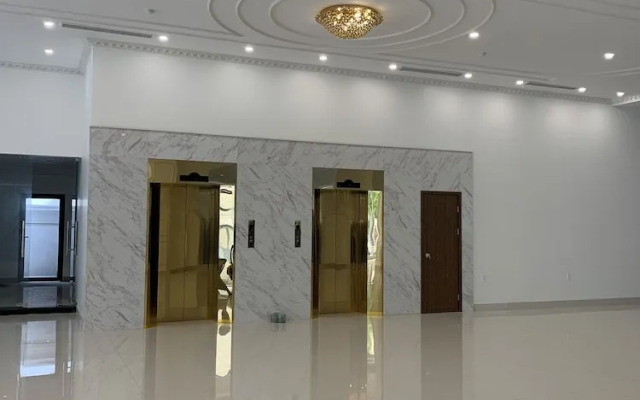 Grand Hill Apartment & Hotel