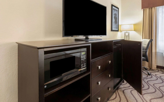 La Quinta Inn & Suites by Wyndham South Bend