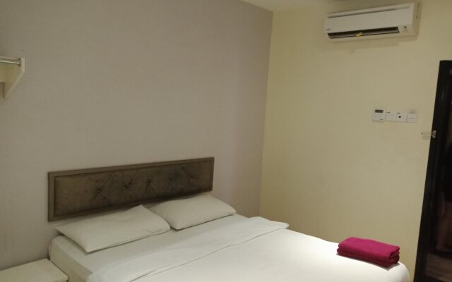 Hotel 77