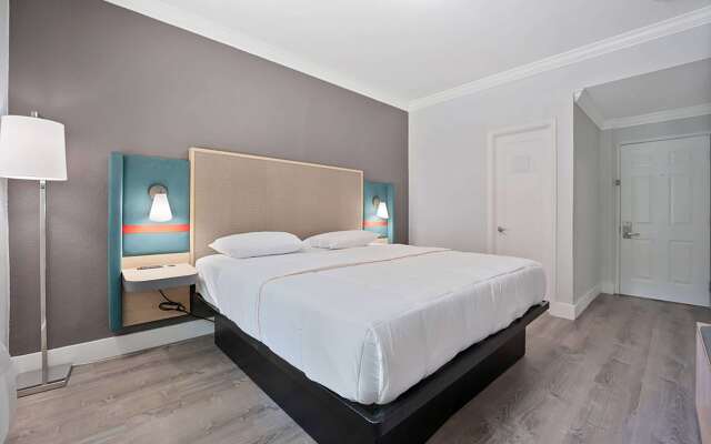 Garden Hotel Miami International Airport