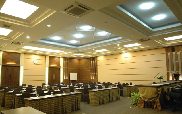 Riyadi Palace Hotel