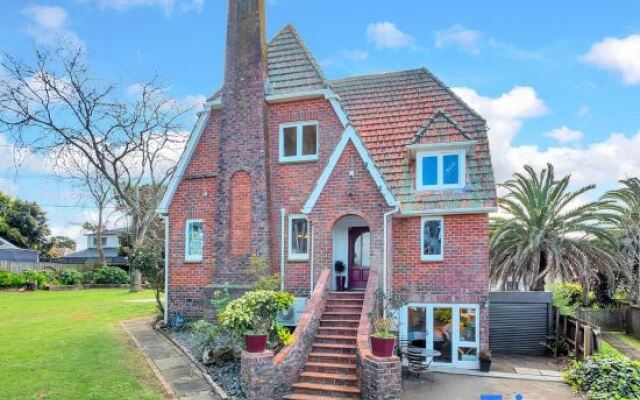 Whole Big Family House 9Bedrooms 4Baths