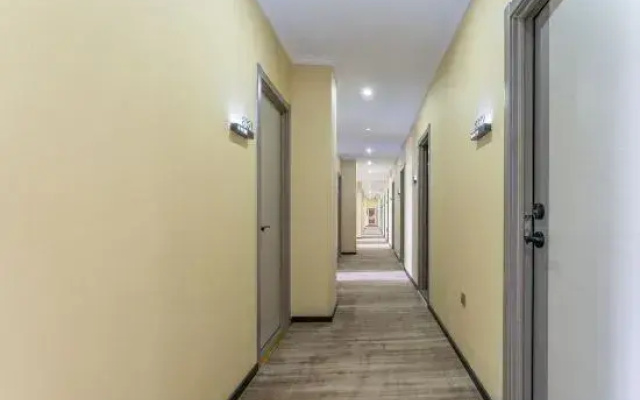 Ward Aladdin Hotel (Qingdao Jiaodong International Airport Jiaoxiang Road)