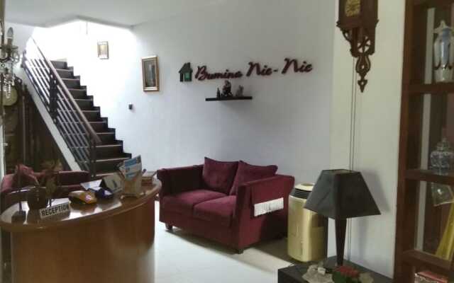 Buminanienie Guesthouse Bandung