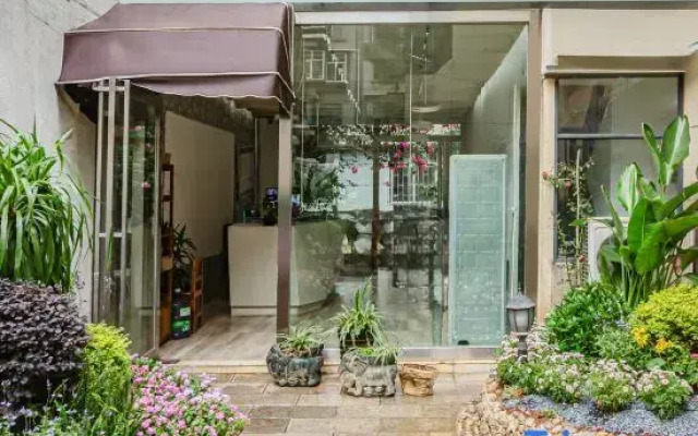 Sancun Bi'an Hostel