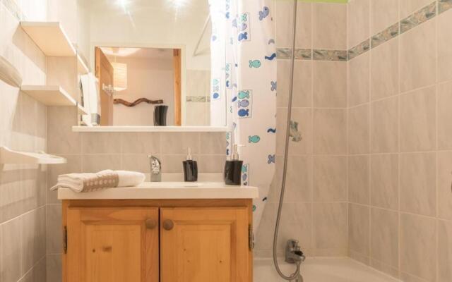 Appartement Saint-Chaffrey , 2 pièces, 4 personnes - FR-1-330E-12