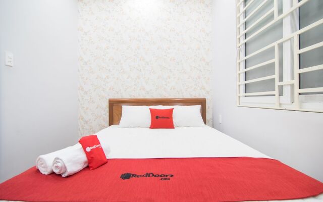 Reddoorz Plus @ Huynh Tan Phat