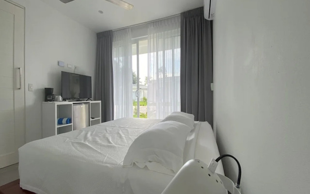 Adeluna Luxury Ocean View Villas