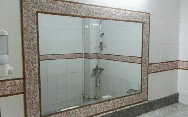 Enping Shuangquan Hotel