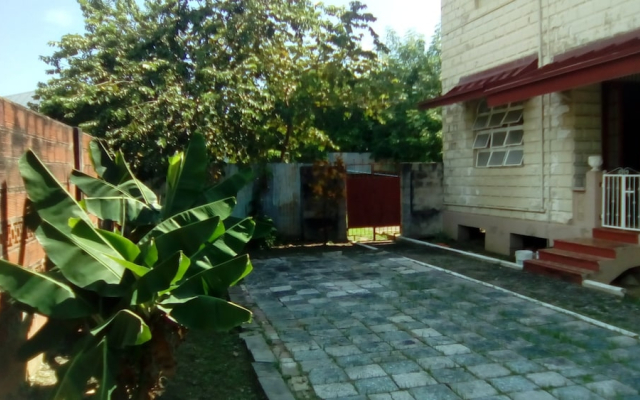 Robert's Guesthouse