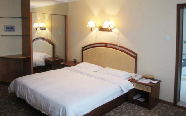 Longjian Du Business Hotel