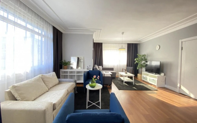 Missafir Sleek Flat With Balcony on Bagdat Street