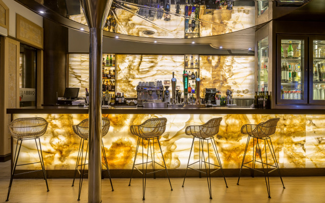 Saray Hotel