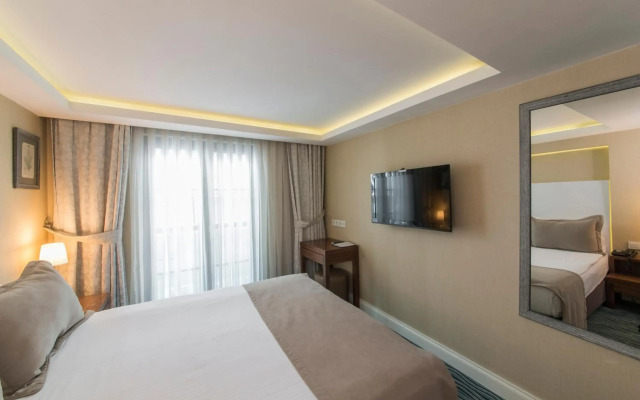 Cihangir Hotel Bosphorus