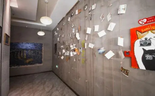 Elan Hotel (Taizhou Golden Eagle Pozi Street)
