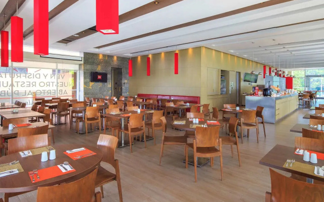 ibis Medellin