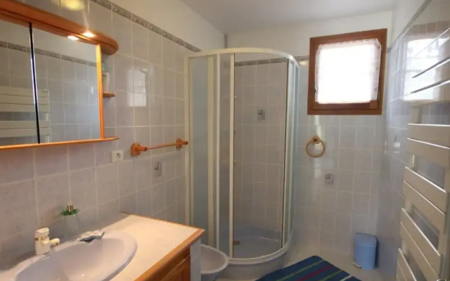 Charming Villa in Salernes France With Parking Space