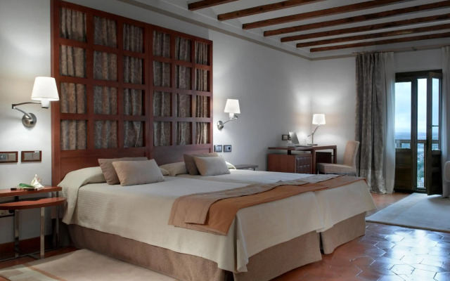 Las Palmeras Affiliated by FERGUS Hotel 