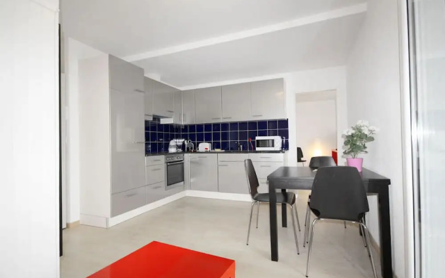 ZH Bordeaux - Letzigrund Hitrental Apartment