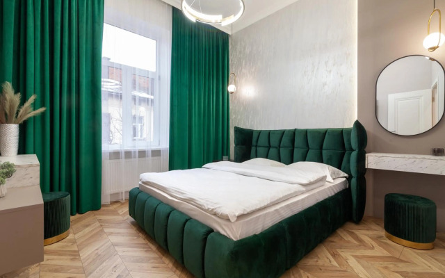 LEOGRAND apartment on Horodotska 45