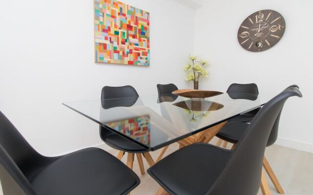 Quiet Apartment Nice Terrace By Town