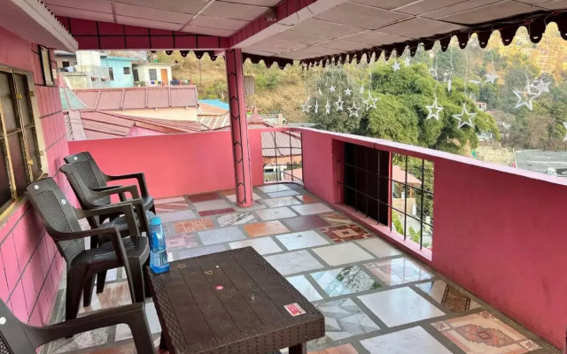OYO HOME 80654B Thaharaav