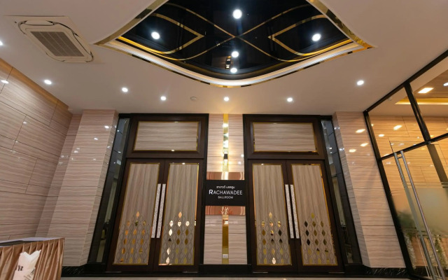 Grand Ratchapruek Hotel