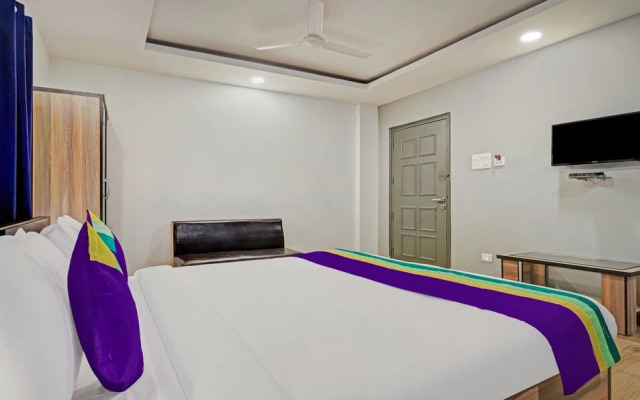 Treebo Tryst Grand Majesty