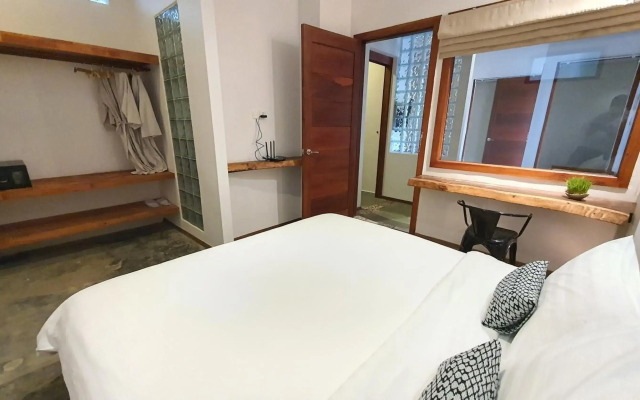 Sarina Hotel & Villa