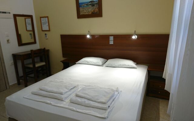 Eleni Rooms