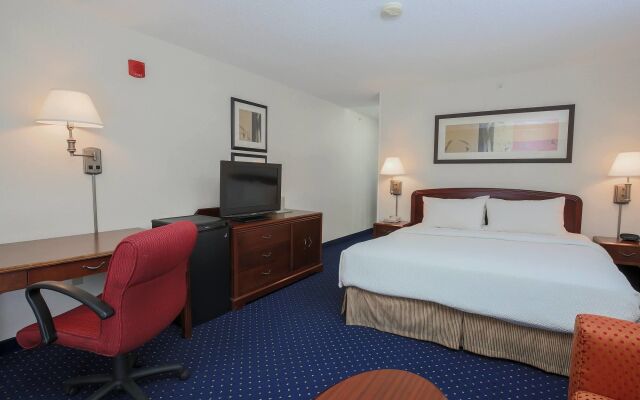 Courtyard by Marriott Topeka