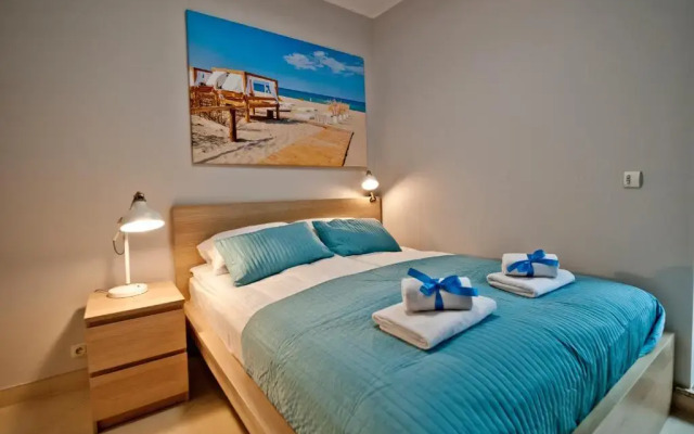 Willa Tamara BlueApart Jurata