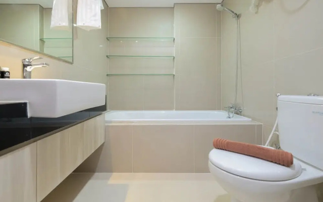 Luxury Studio Room at Azalea Suites Apartment