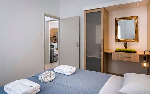 luxury villa for 4 persons with privete garden