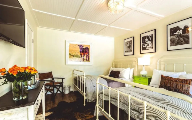 Stables Inn