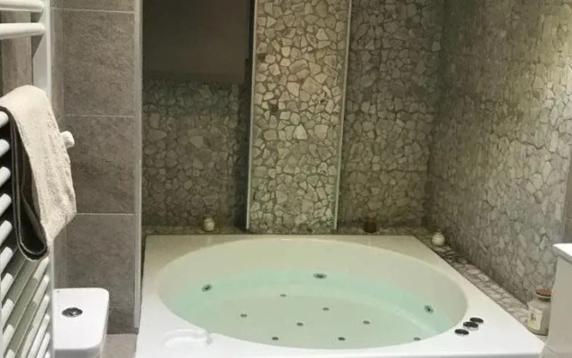 Apartamentos Dos Torres - Ribera Suite
