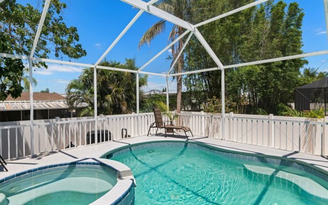 Private 4 Bedroom Pool Spa Home Located on Palma Sola Blvd 4 Home by Redawning