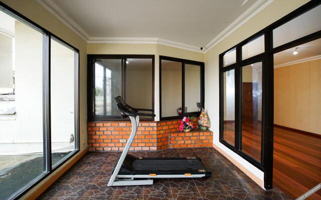 RedDoorz near Palembang Trade Center 3