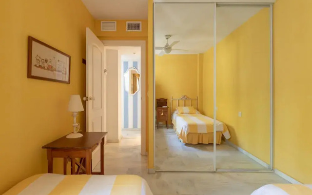Lunamar in Marbella With 4 Bedrooms and 3 Bathrooms