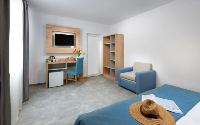 Martinez Aparthotel